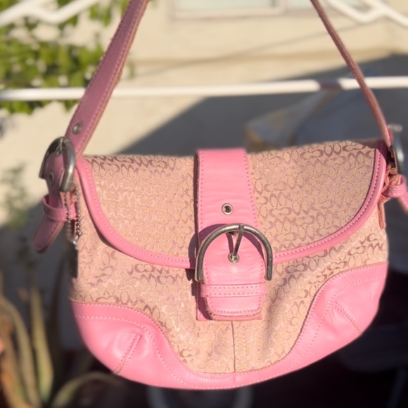 Baby pink coach purse 💗 - Picture 6 of 7